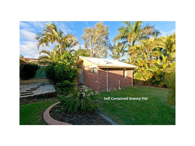 8 Turnberry Drive, Victoria Point QLD 4165