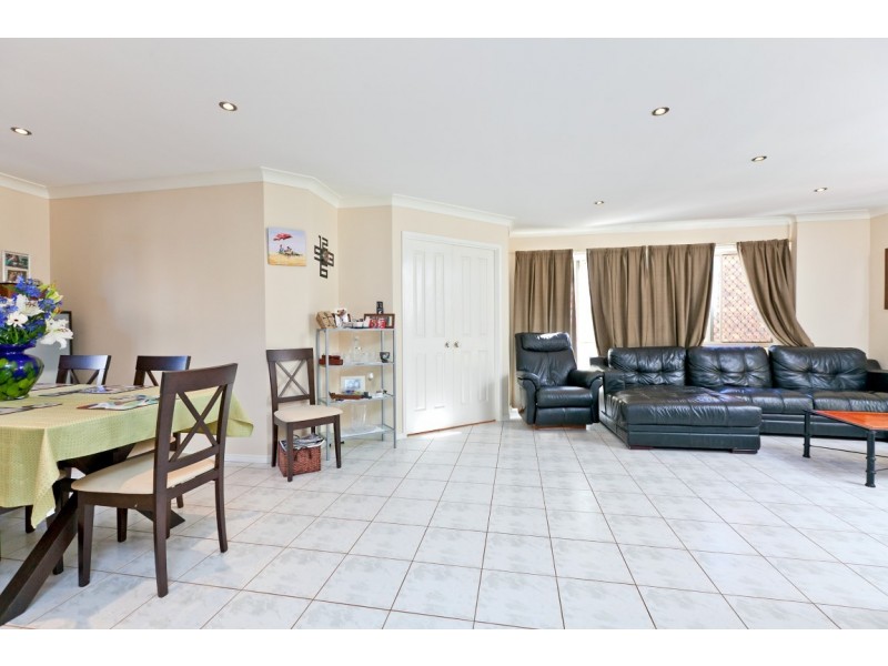 1 Regency Street, Victoria Point QLD 4165