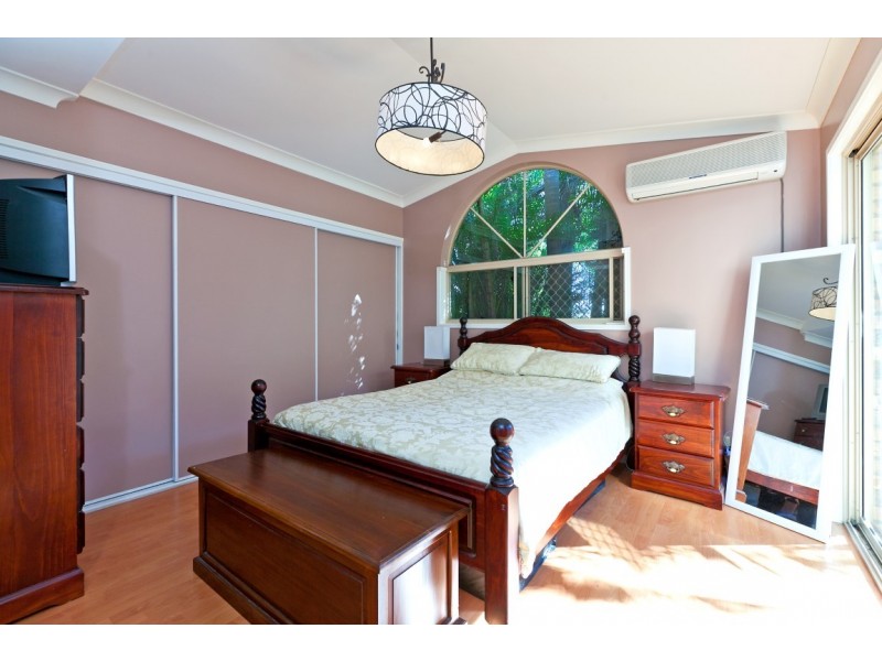 1 Regency Street, Victoria Point QLD 4165