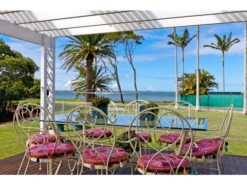 31 Base Street, Victoria Point QLD 4165