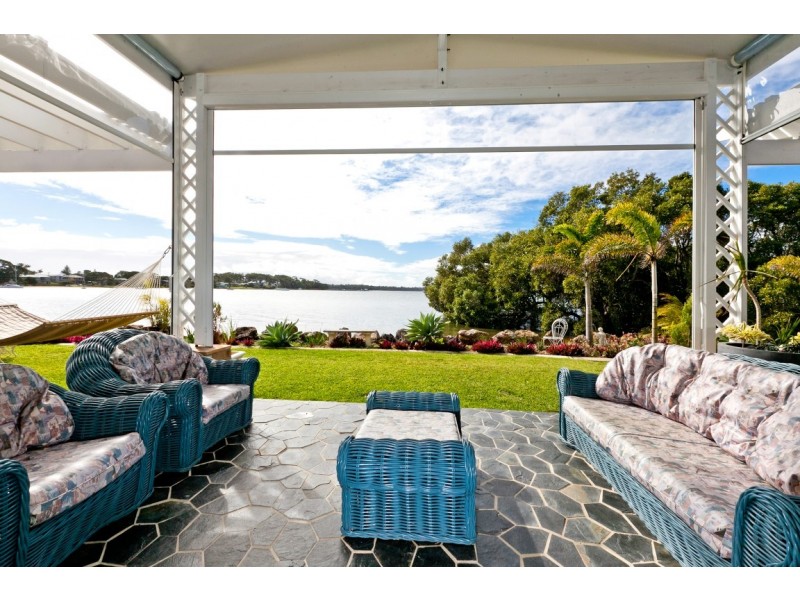 31 Base Street, Victoria Point QLD 4165