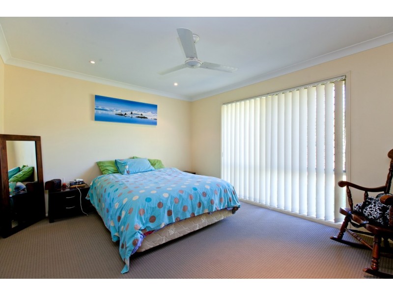 5 Crestlea Street, Victoria Point QLD 4165