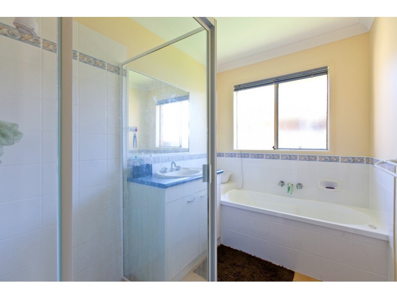 5 Crestlea Street, Victoria Point QLD 4165