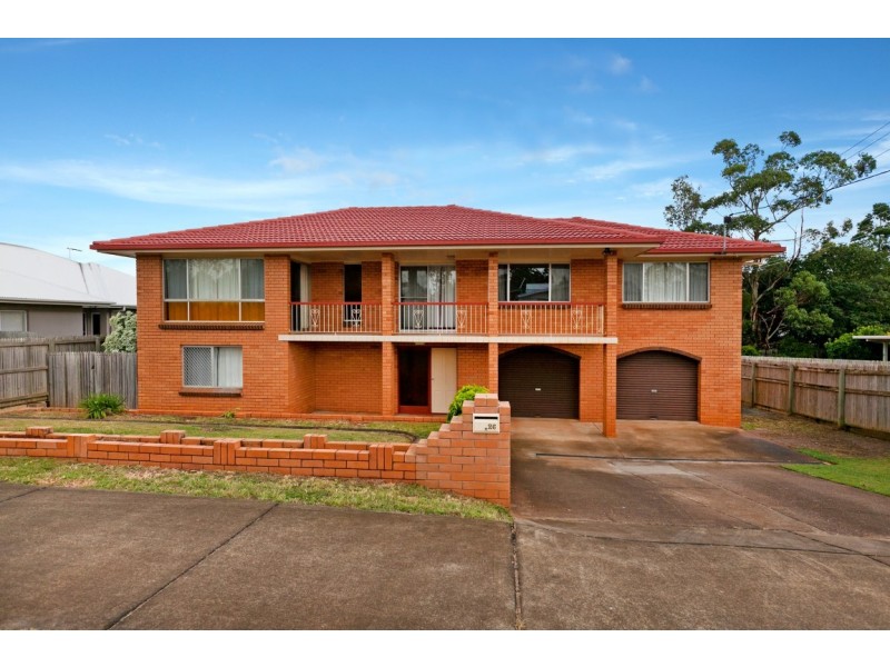26 Haig Road, Birkdale QLD 4159