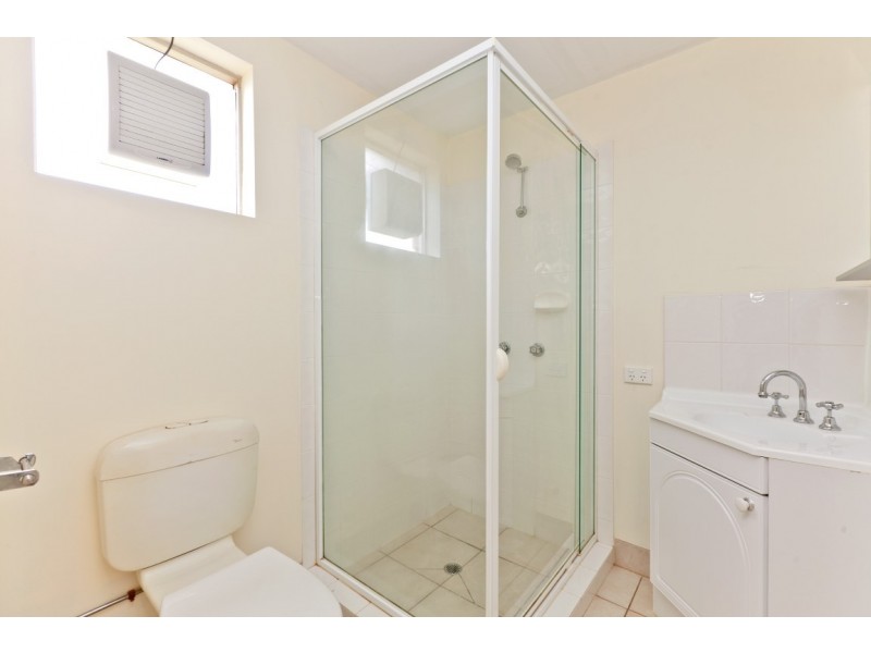 26 Haig Road, Birkdale QLD 4159