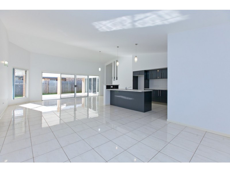 15 Creekwood Street, Victoria Point QLD 4165