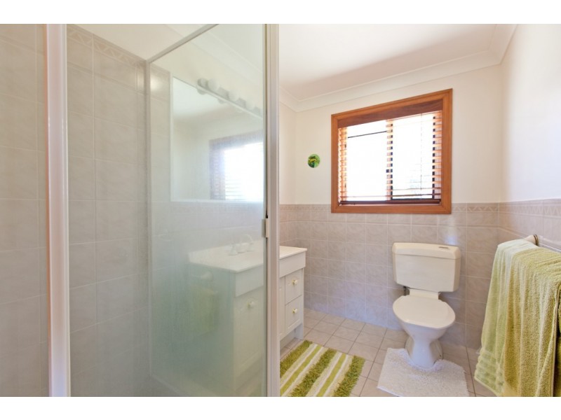 16 Adrian Street, Victoria Point QLD 4165