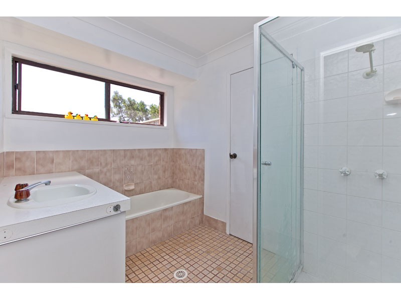 5 Sutton Street, Victoria Point QLD 4165