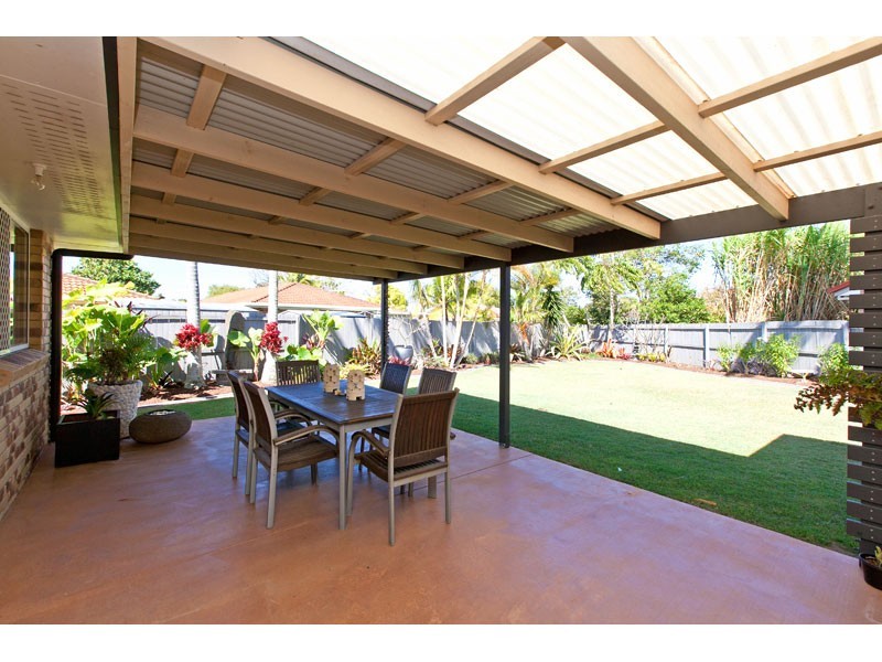 15 Spruce Avenue, Victoria Point QLD 4165