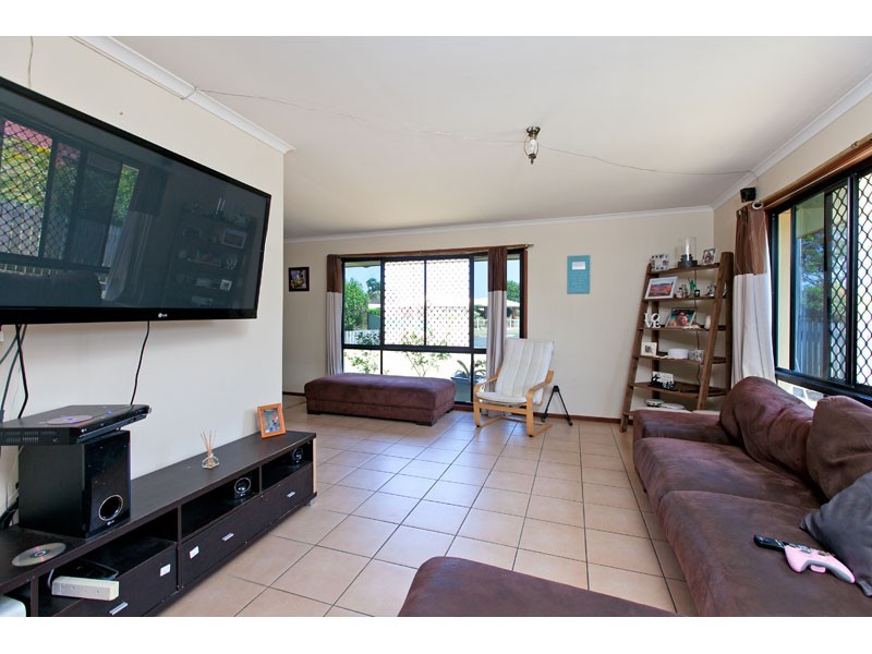 8 Brimblecombe Street, Victoria Point QLD 4165