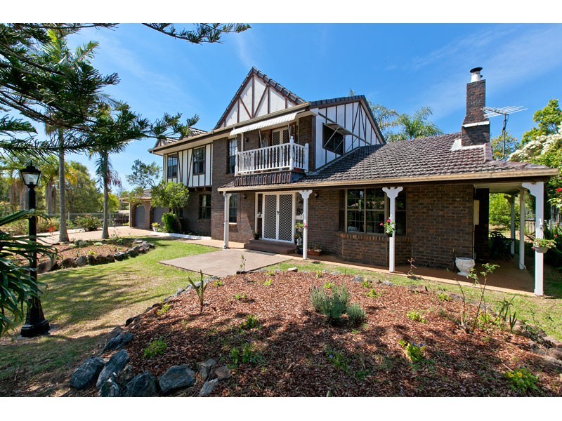 87 Whitehall Avenue, Birkdale QLD 4159