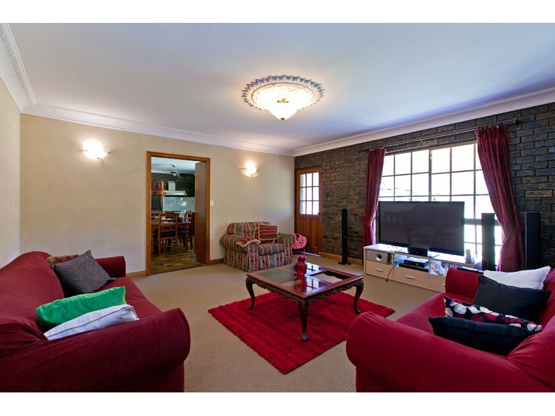 87 Whitehall Avenue, Birkdale QLD 4159