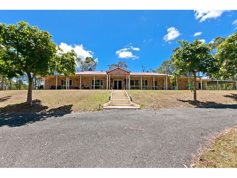 68-70 Kinross Road, Thornlands QLD 4164