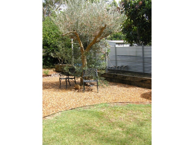 31 Perulpa Street, Coochiemudlo Island QLD 4184