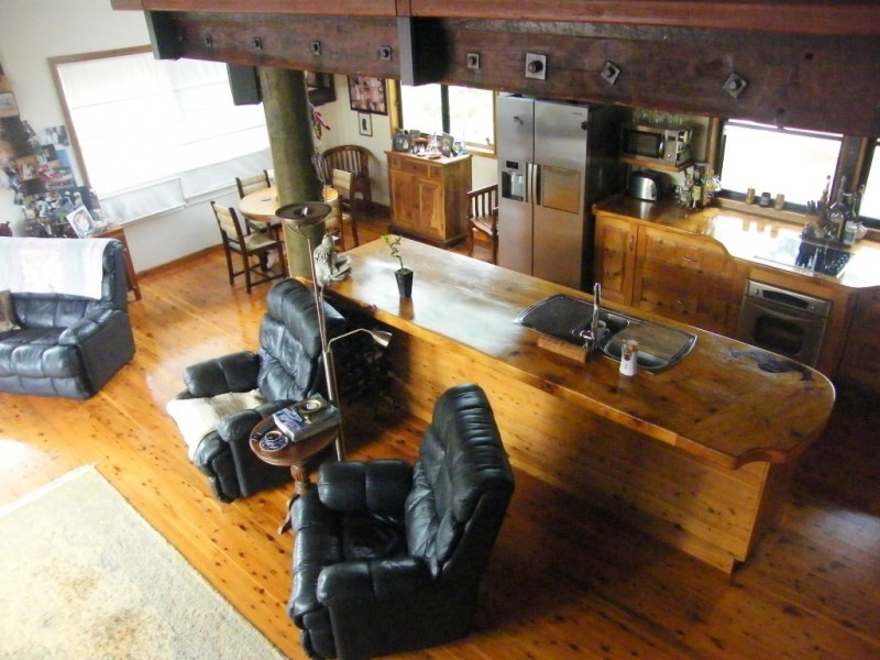 31 Perulpa Street, Coochiemudlo Island QLD 4184