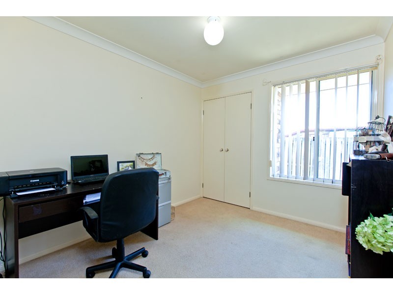 2 Club Crescent, Redland Bay QLD 4165