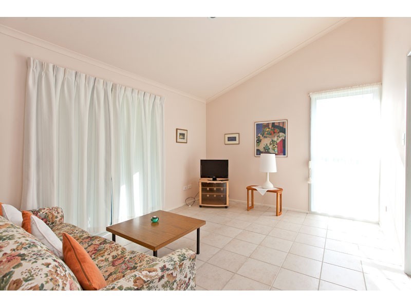 7 Perulpa Street, Coochiemudlo Island QLD 4184