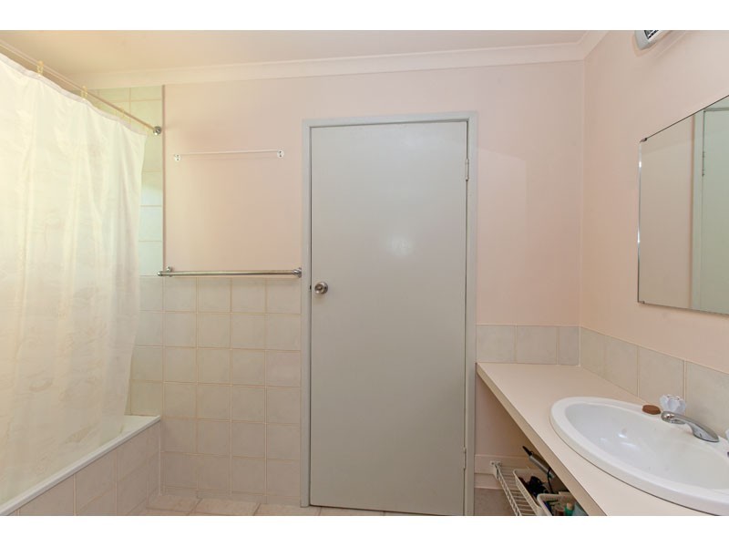 7 Perulpa Street, Coochiemudlo Island QLD 4184