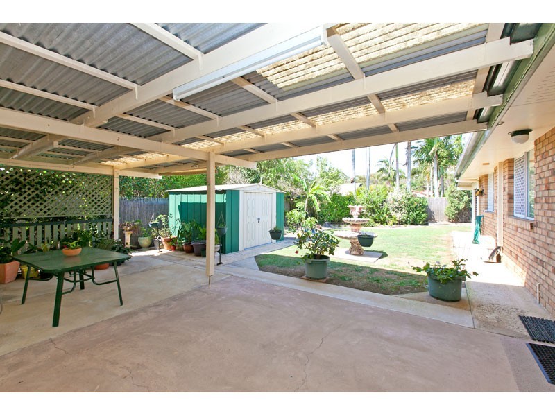 21 Poinciana Avenue, Victoria Point QLD 4165