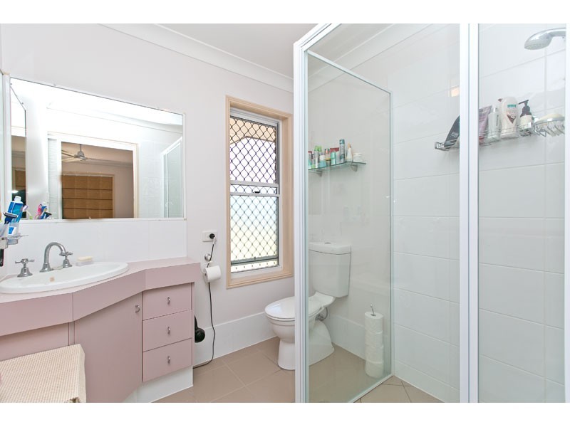 8 Clay Gully Road, Victoria Point QLD 4165