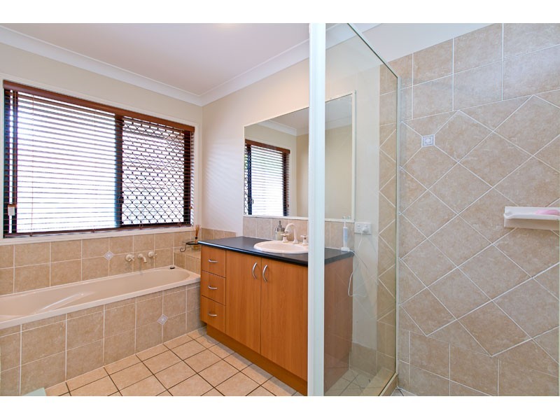 3 Stormlily Court, Victoria Point QLD 4165