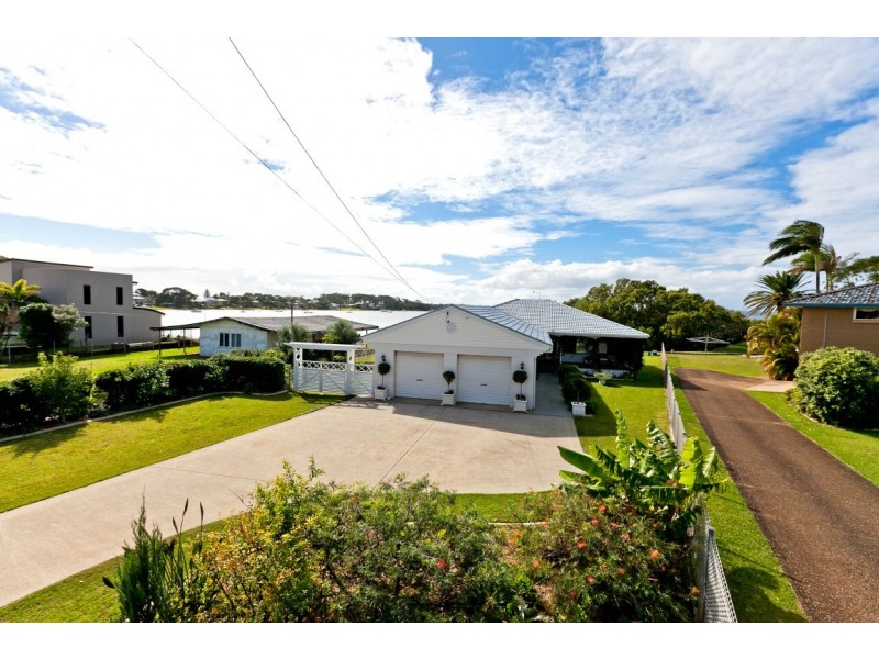 31 Base Street, Victoria Point QLD 4165