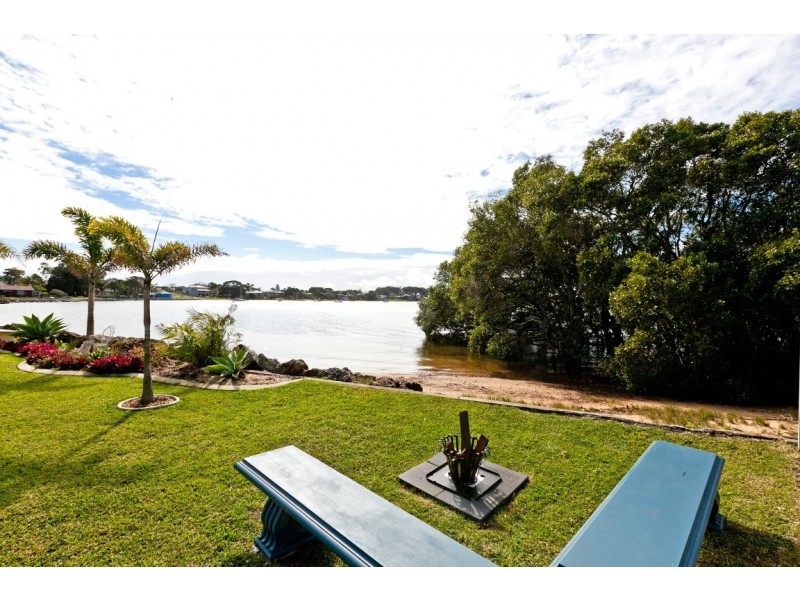 31 Base Street, Victoria Point QLD 4165