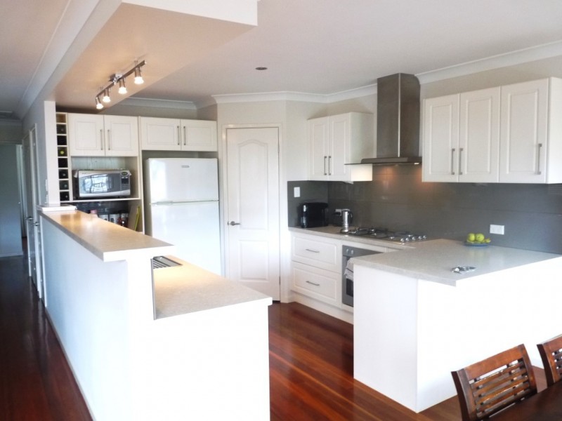 9 Base Street, Victoria Point QLD 4165