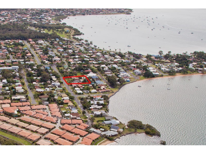 9 Base Street, Victoria Point QLD 4165