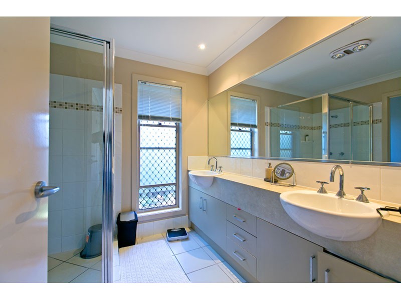 4 Karragarra Place, Thornlands QLD 4164