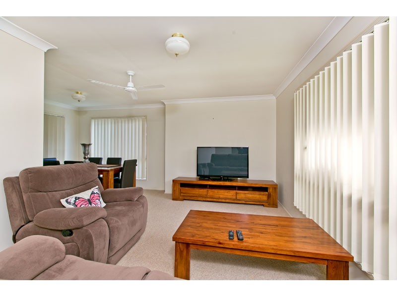 52 Poinciana Avenue, Victoria Point QLD 4165