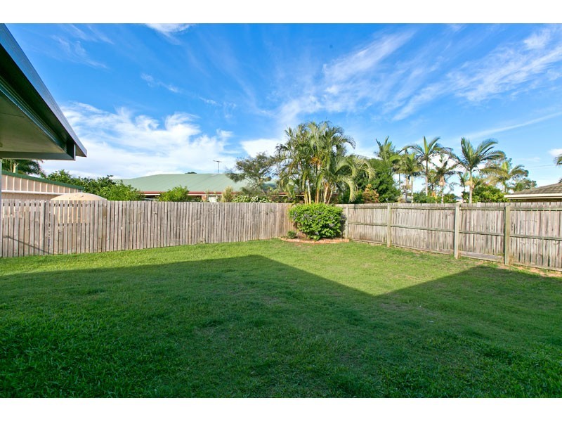 52 Poinciana Avenue, Victoria Point QLD 4165