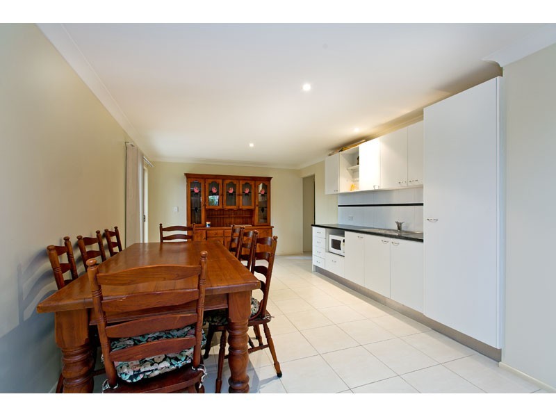 9 Beach Court, Victoria Point QLD 4165