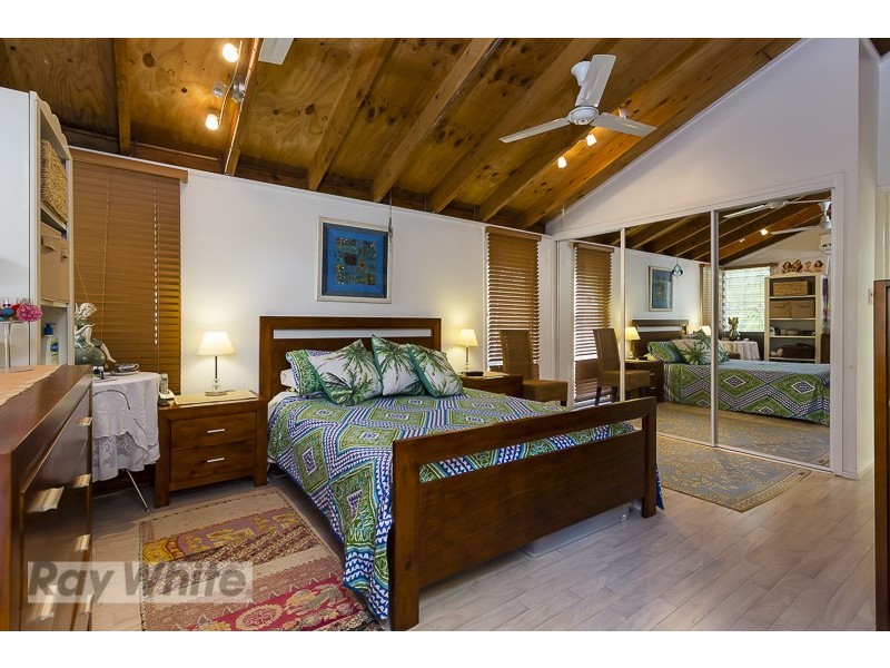 5 Mareela Street, Coochiemudlo Island QLD 4184