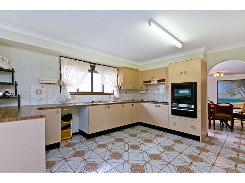 32 Base Street, Victoria Point QLD 4165