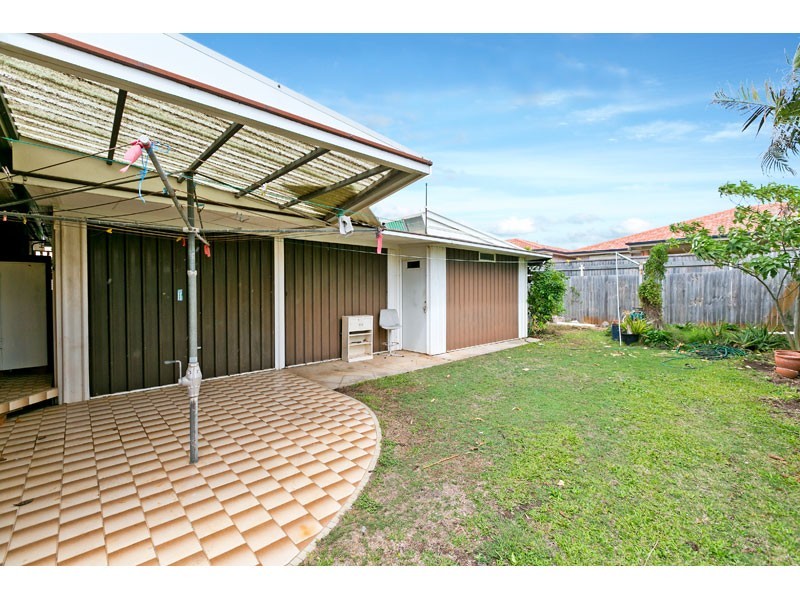 32 Base Street, Victoria Point QLD 4165