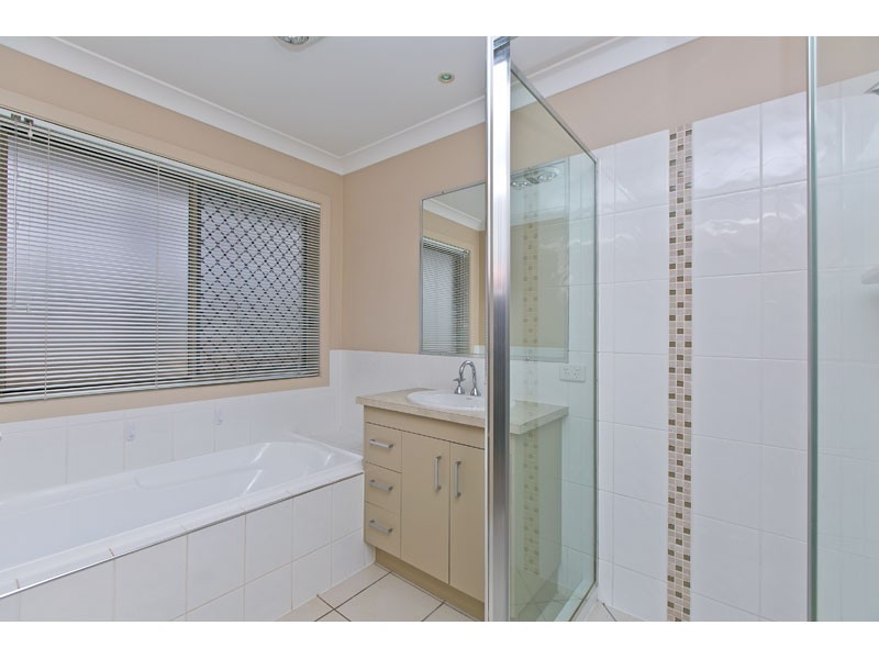 4 Karragarra Place, Thornlands QLD 4164