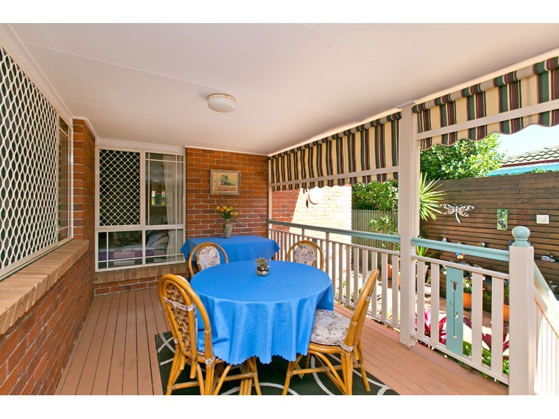 2 Beachside Court, Victoria Point QLD 4165