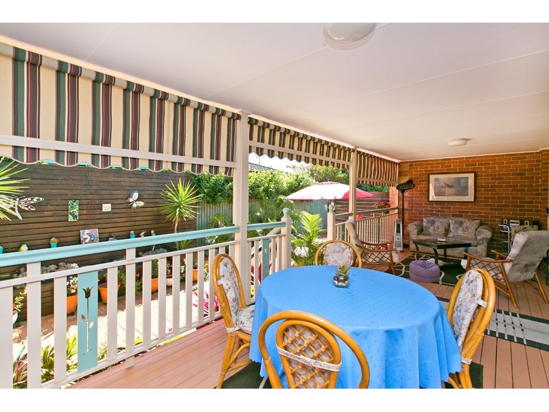 2 Beachside Court, Victoria Point QLD 4165