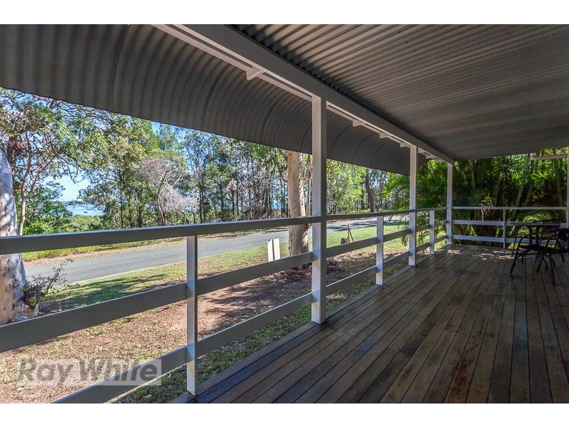 2 Pandanus Street, Coochiemudlo Island QLD 4184