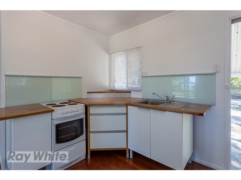 2 Pandanus Street, Coochiemudlo Island QLD 4184