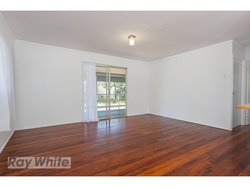 2 Pandanus Street, Coochiemudlo Island QLD 4184