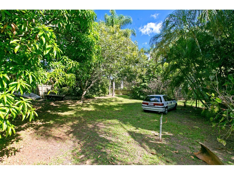 90 Haylock Street, Wynnum QLD 4178