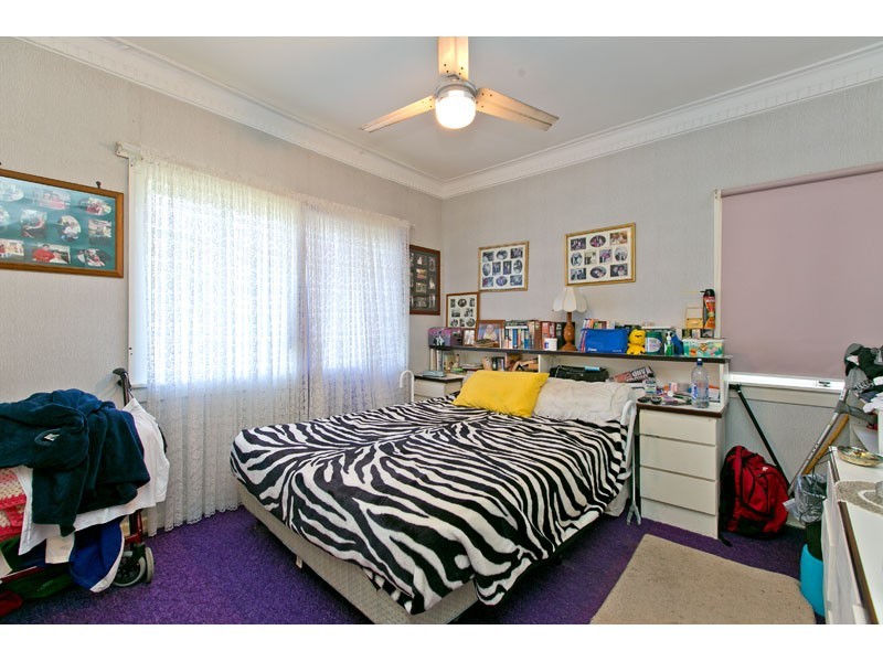 90 Haylock Street, Wynnum QLD 4178