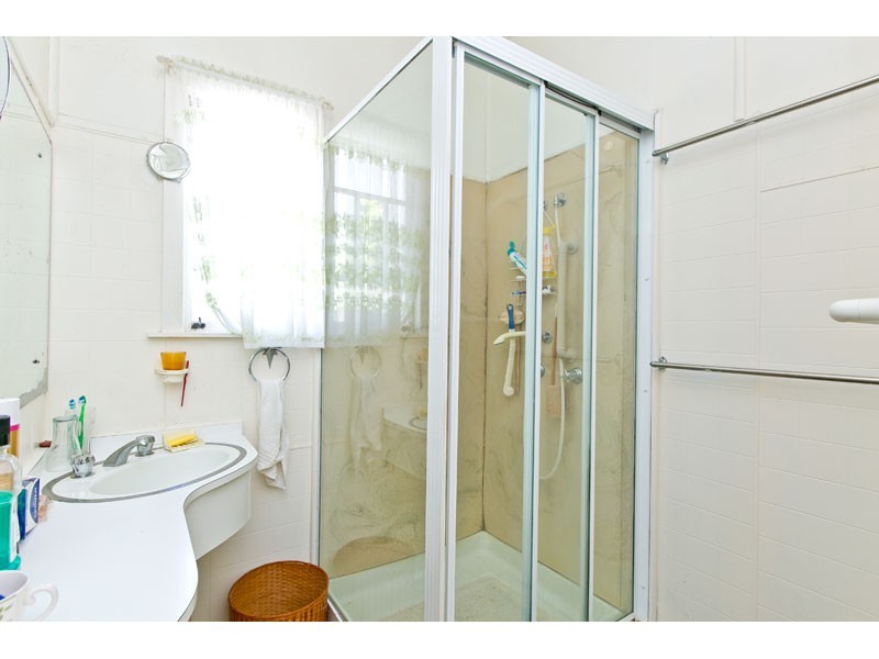 90 Haylock Street, Wynnum QLD 4178