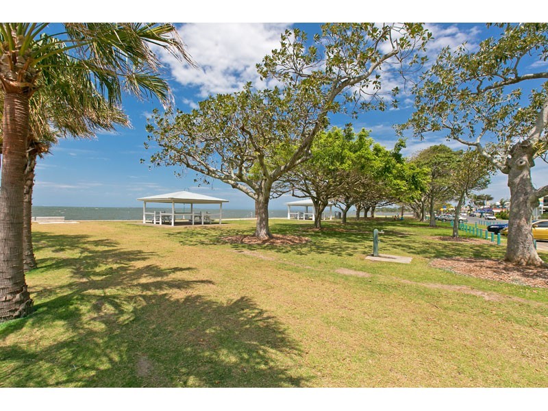 90 Haylock Street, Wynnum QLD 4178