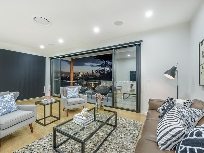 22 Wambool Street, Bulimba QLD 4171