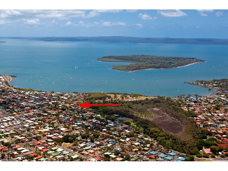 11 Albert Street, Victoria Point QLD 4165