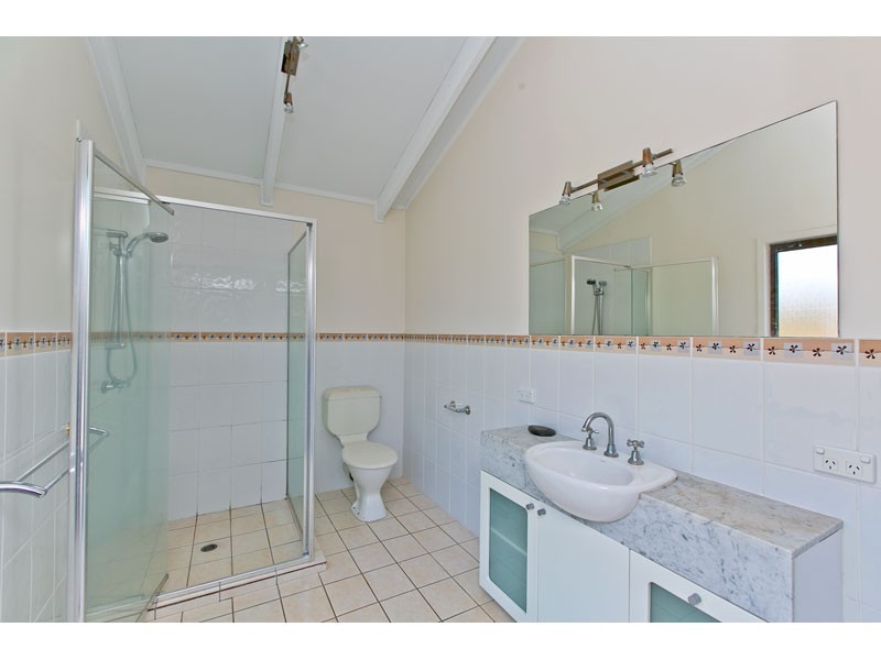 11 Albert Street, Victoria Point QLD 4165