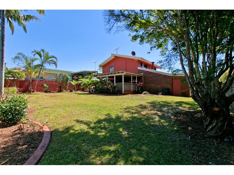 11 Albert Street, Victoria Point QLD 4165